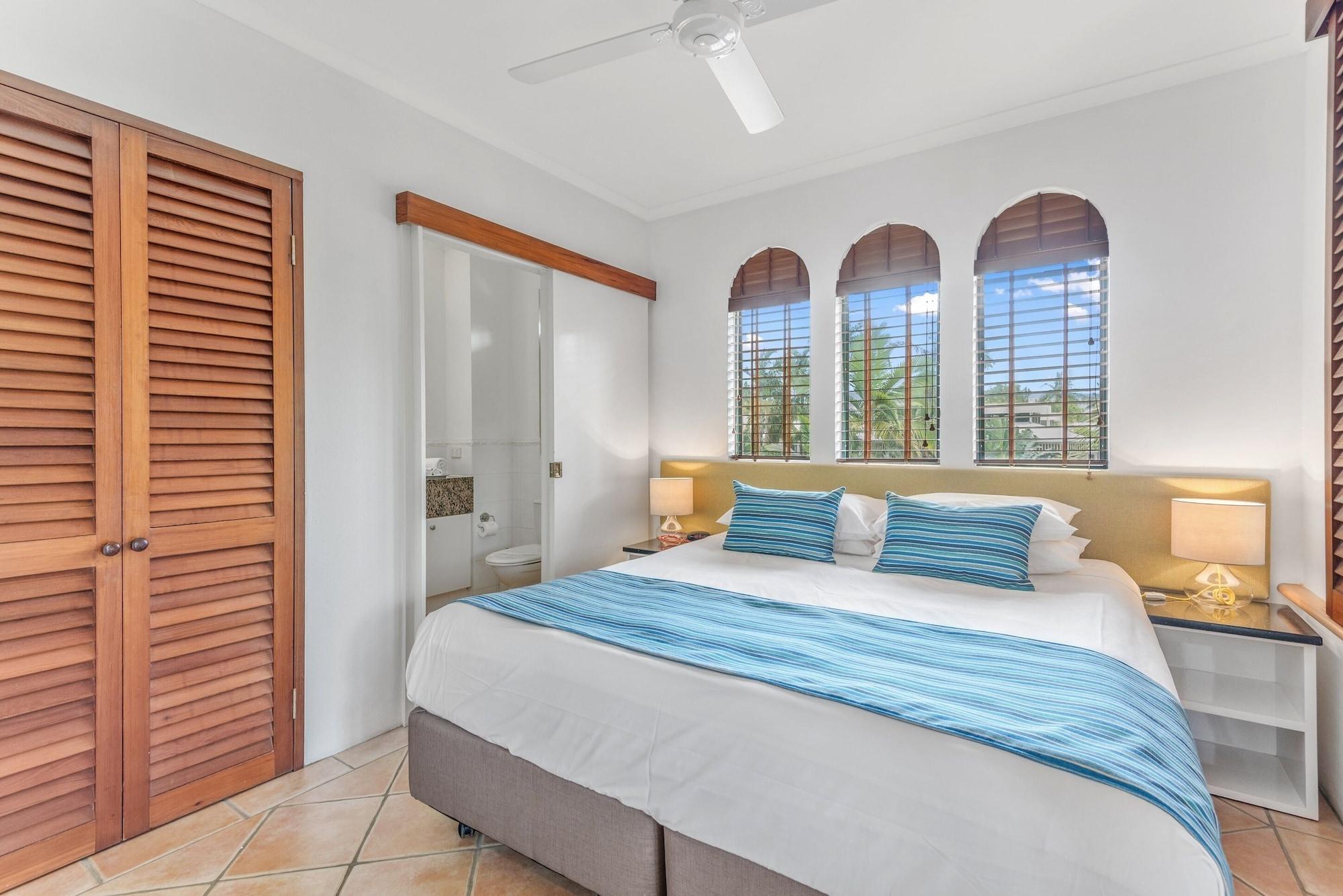 Martinique On Macrossan Aparthotel Port Douglas Bagian luar foto
