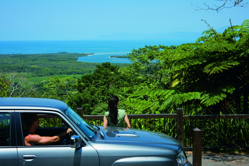 Martinique On Macrossan Aparthotel Port Douglas Bagian luar foto